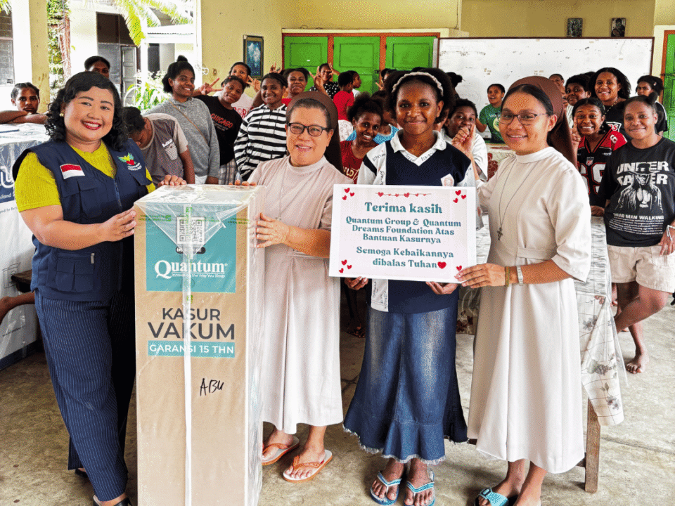 Quantum Group Donasi 70 Kasur ke Panti Asuhan Papua